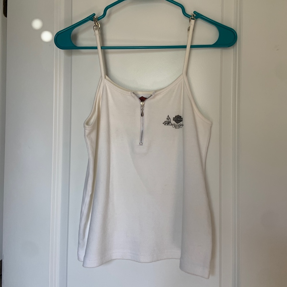 HARLEY DAVIDSON TANK W CHAIN DETAIL